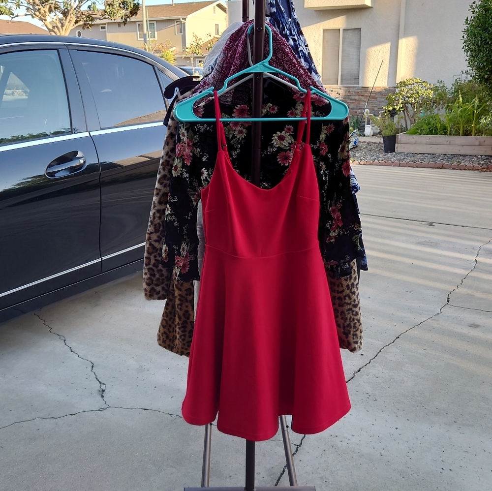 Lulu's Red Dress S